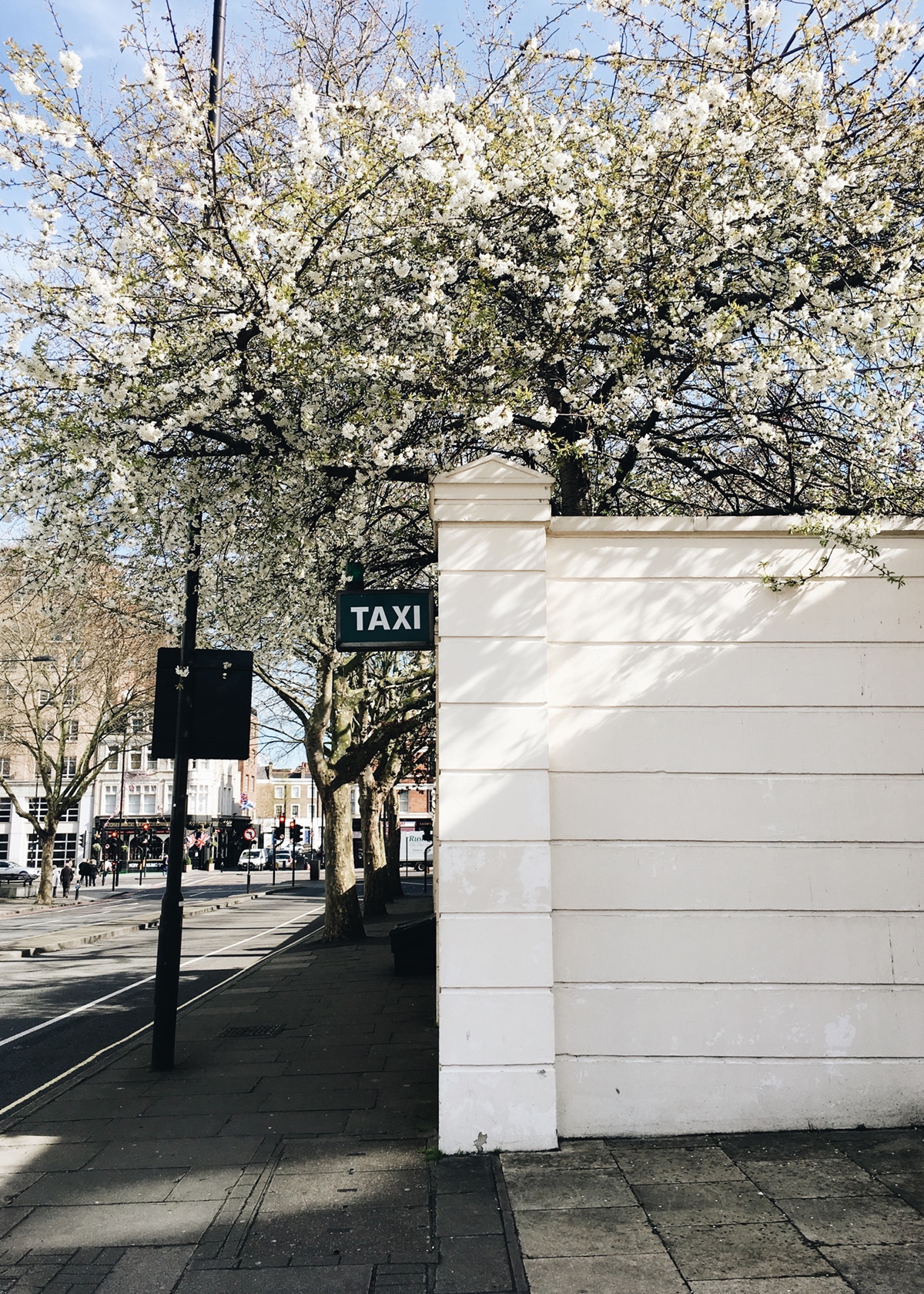 the prettiest taxi stop ever! | london travel guide coco kelley