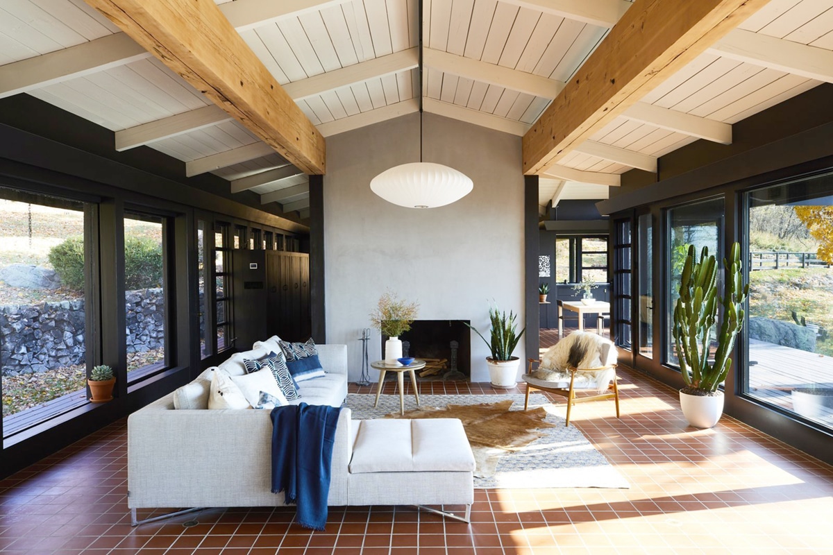 70's style mid century modern ranch with terracotta tile - coco kelley