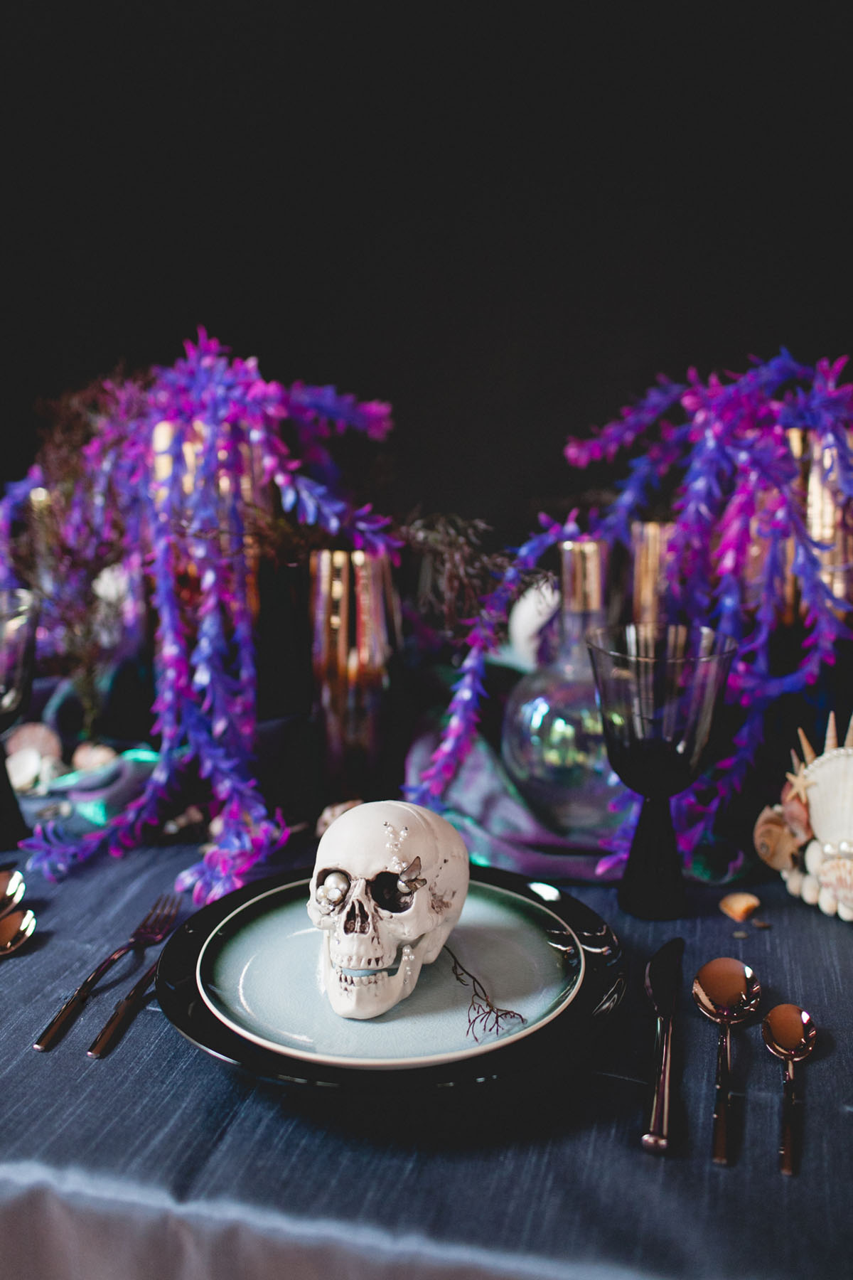 A Siren's Song Dark Mermaid Halloween Tabletop Party Inspiration | coco kelley