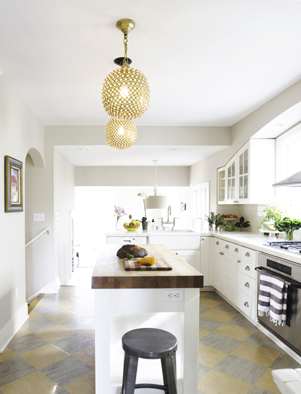 fresh modern farmhouse kitchen with glamorous pendants | tiffany wendel house tour via coco+kelley