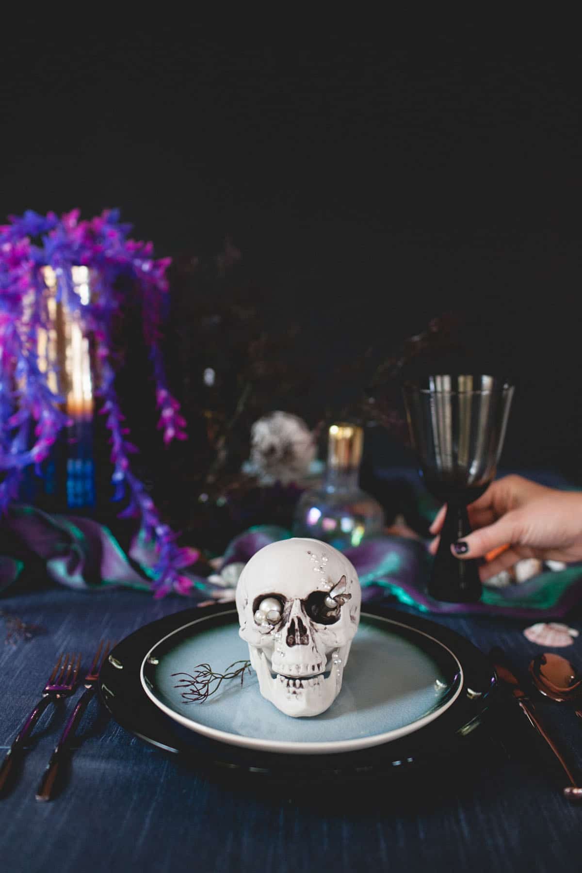 A Siren's Song Dark Mermaid Halloween Tabletop Party Inspiration | coco kelley