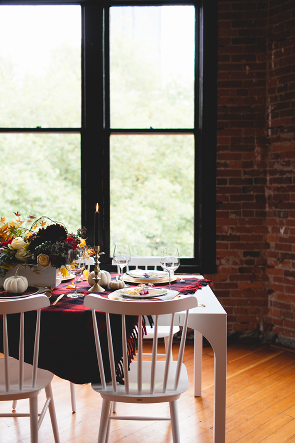 tips to setting the perfect fall thanksgiving tabletop with coco+kelley