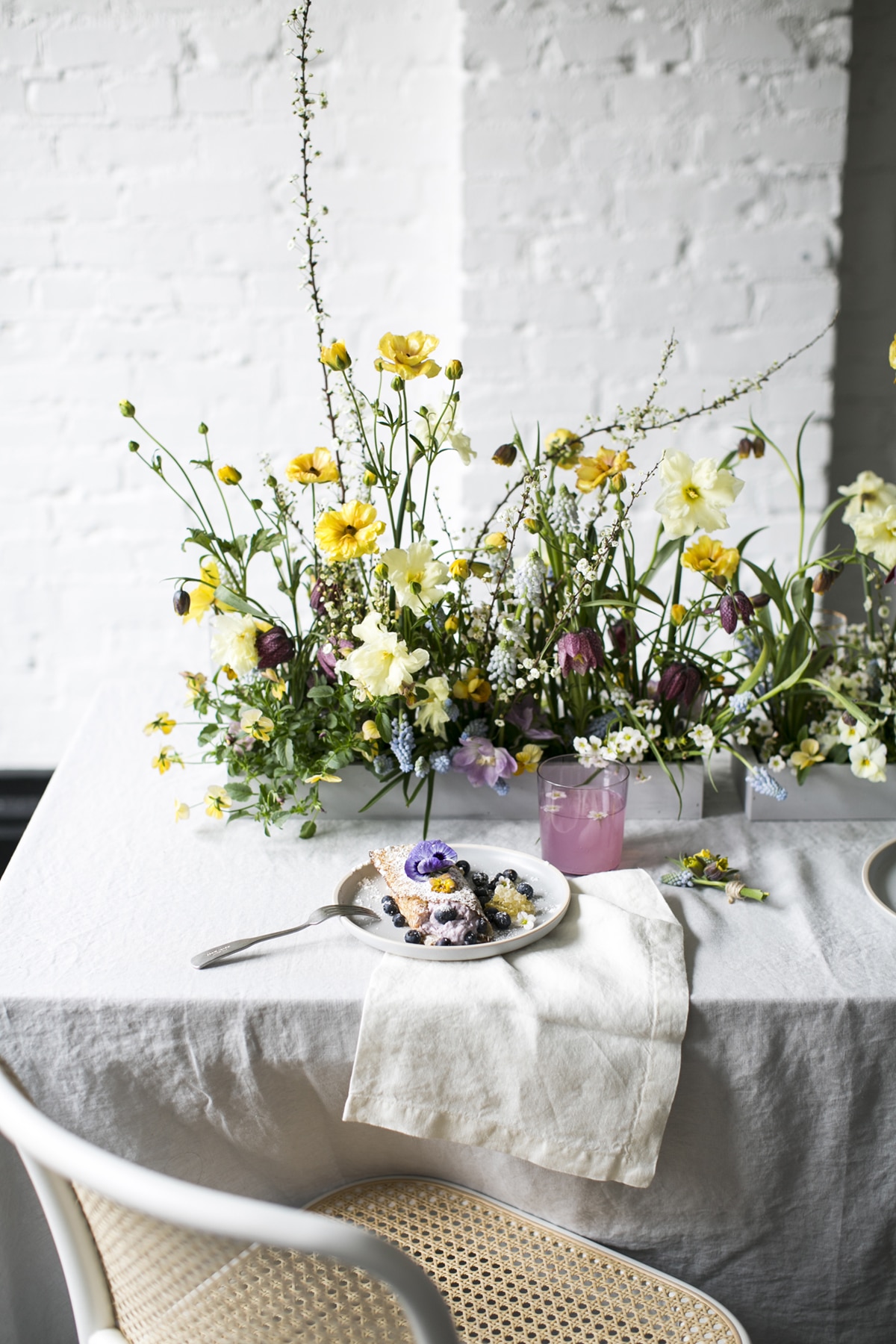 floral meadow runner centerpiece | modern easter tabletop inspiration on coco kelley