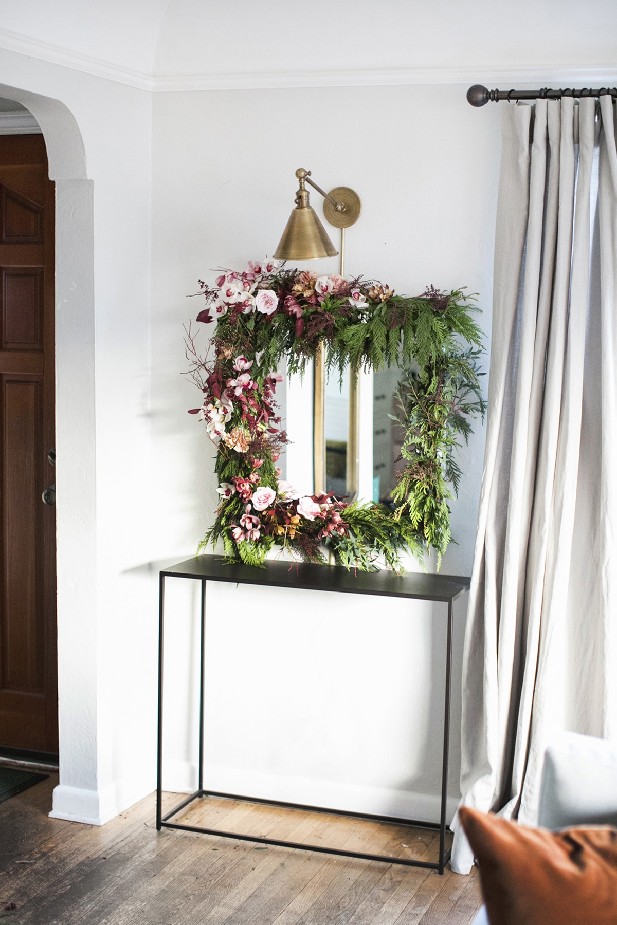 a unique holiday garland with orchids and greens | tutorial on coco kelley
