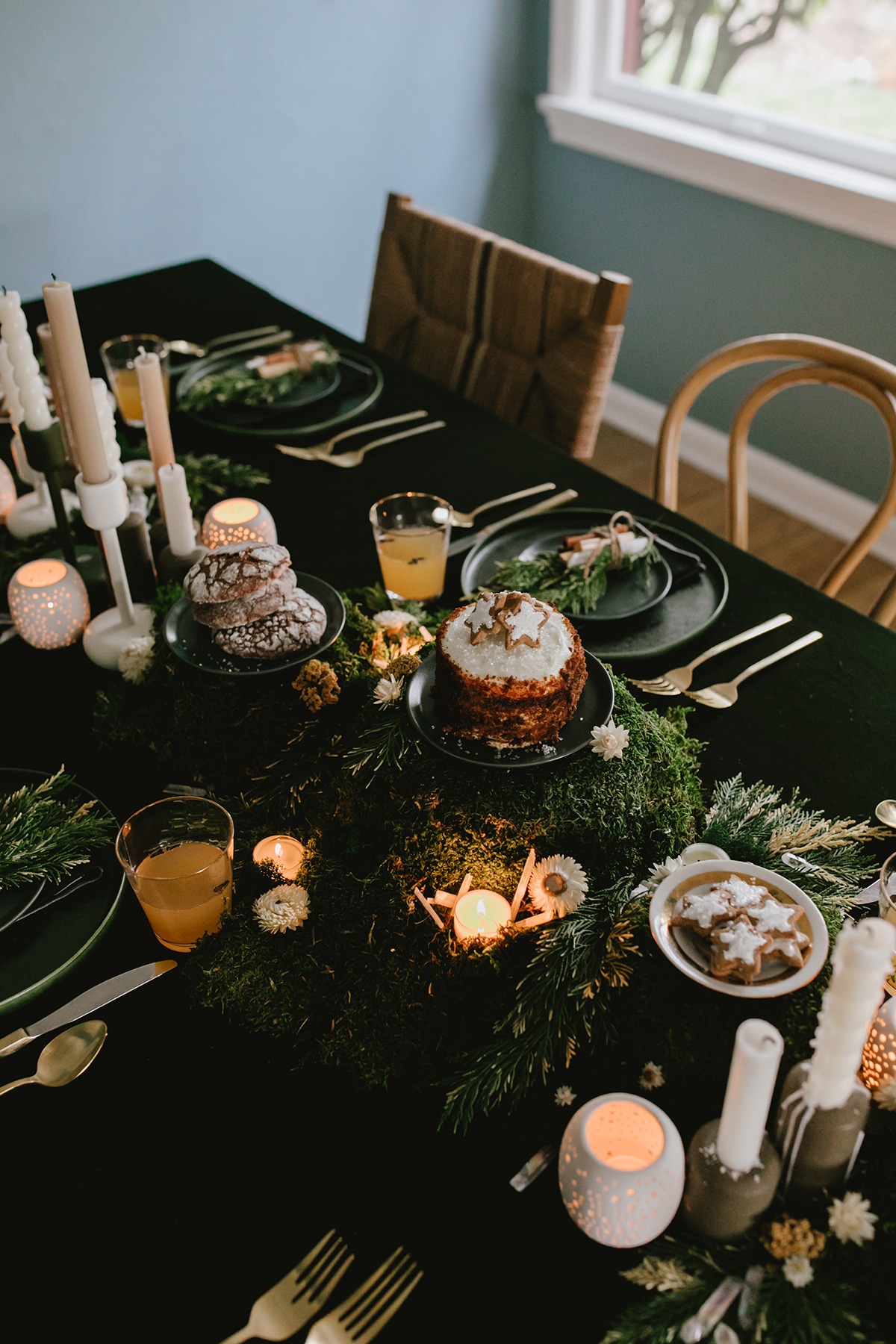 a winter solstice dinner party tabletop | coco kelley