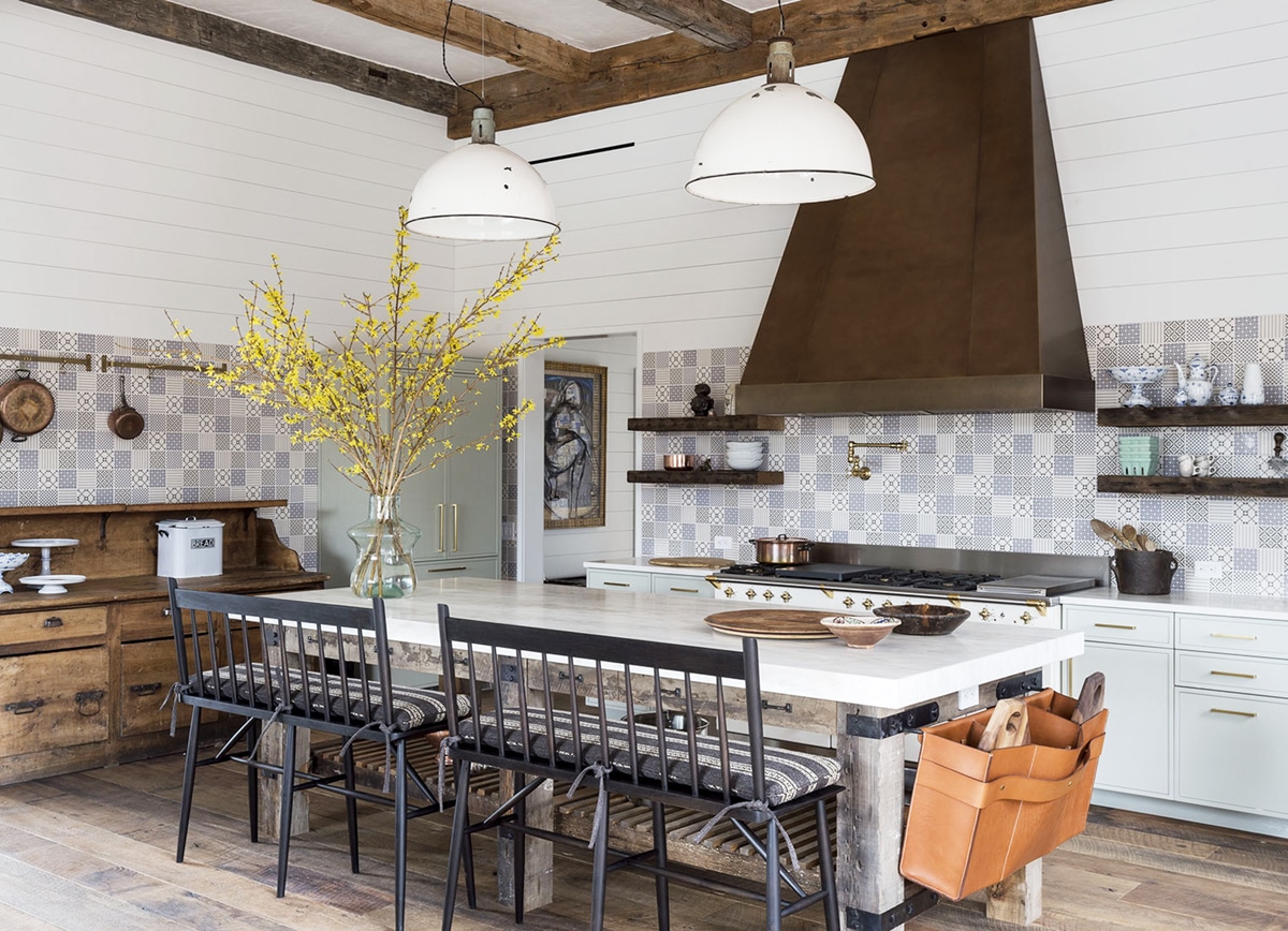 antiques mix with industiral and shaker style in this eclectic farmhouse kitchen | full home tour on coco kelley