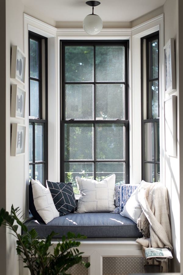 a cozy little nook for reading | coco+kelley-brooklyn brownstone home tour