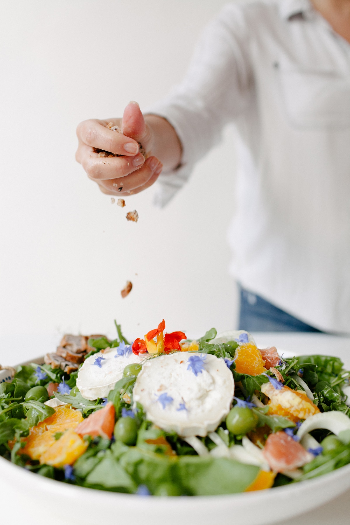 dried bread adds a little crunch to this light summer salad | citrus fennel salad recipe via coco kelley