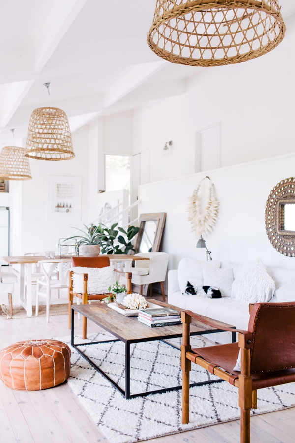 all white, natural living room home shot by hannah blackmore // via coco+kelley