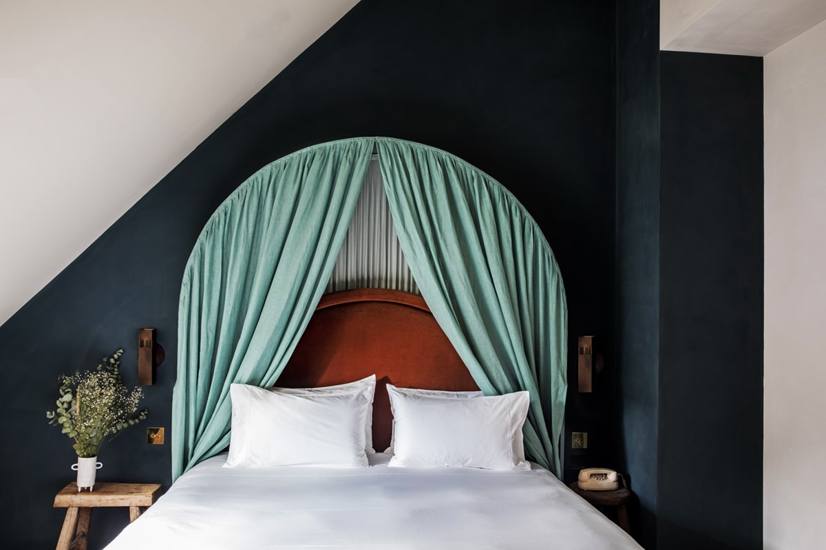 hotel grands boulevards in paris | statement beds are making a comeback