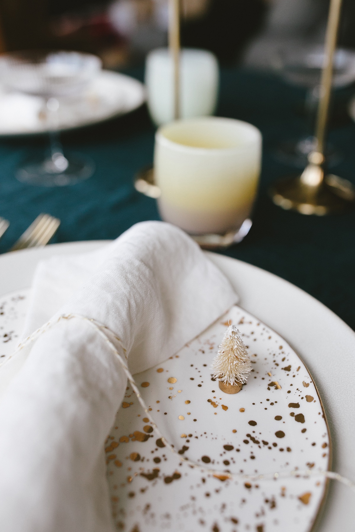 mixing special pieces with basics for an easy holiday tabletop | spruce up and coco kelley