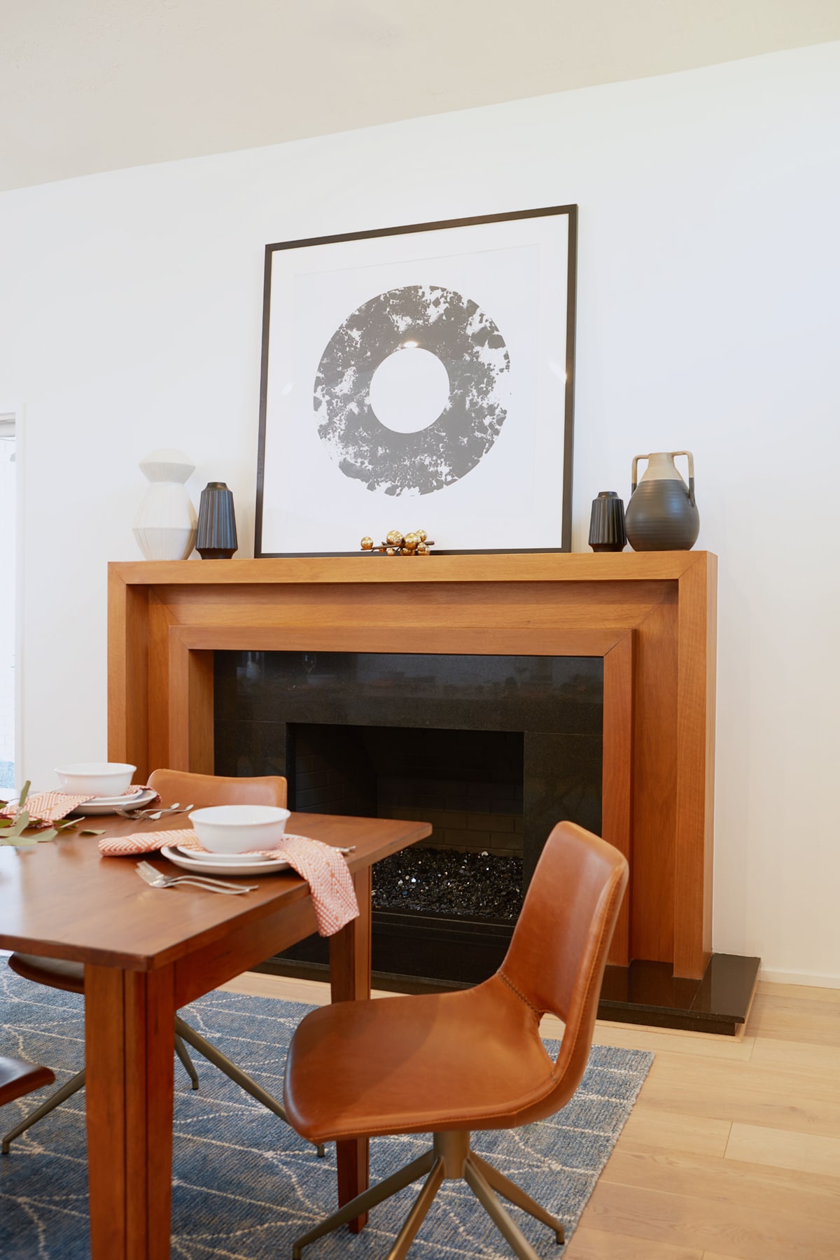 Overstock House Tour - Kirsten's Mid-Century Modern Dining Room | coco kelley