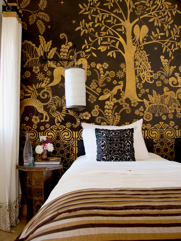 peacock pavilions black and gold bedroom in marrakesh | coco+kelley