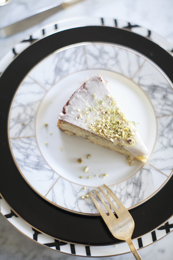 a delicous recipe for pistachio, cardamom and lime cake - the perfect spring dessert! | via coco kelley