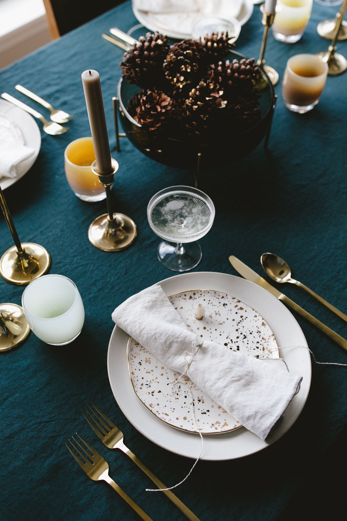 set a simple and festive holiday tabletop with a mix of everyday and holiday pieces | coco kelley