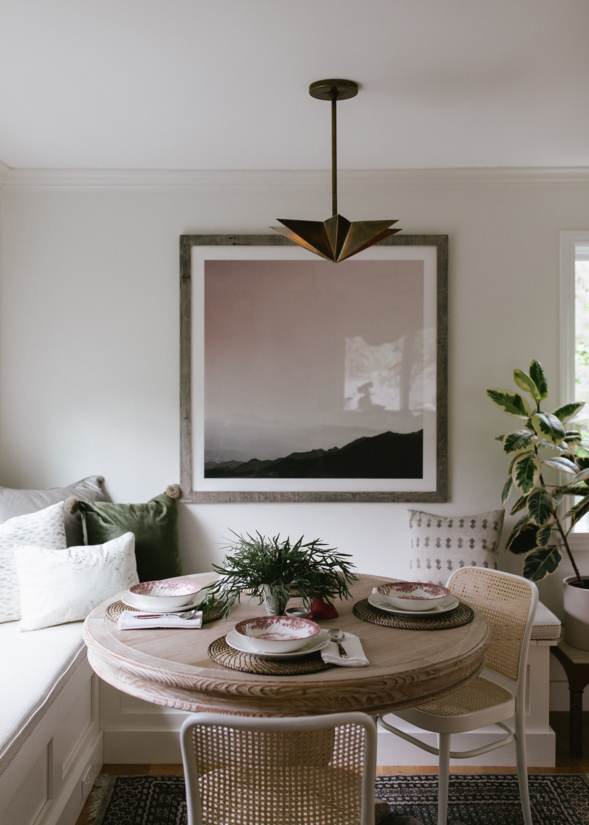 setting the mood for winter in our breakfast nook | coco kelley