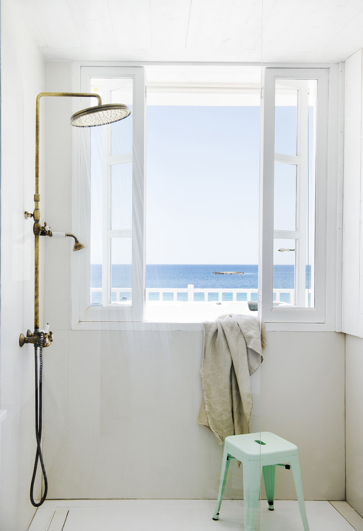 shower with a view of the sea | mallorca island house tour on coco kelleyshower with a view of the sea | mallorca island house tour on coco kelley