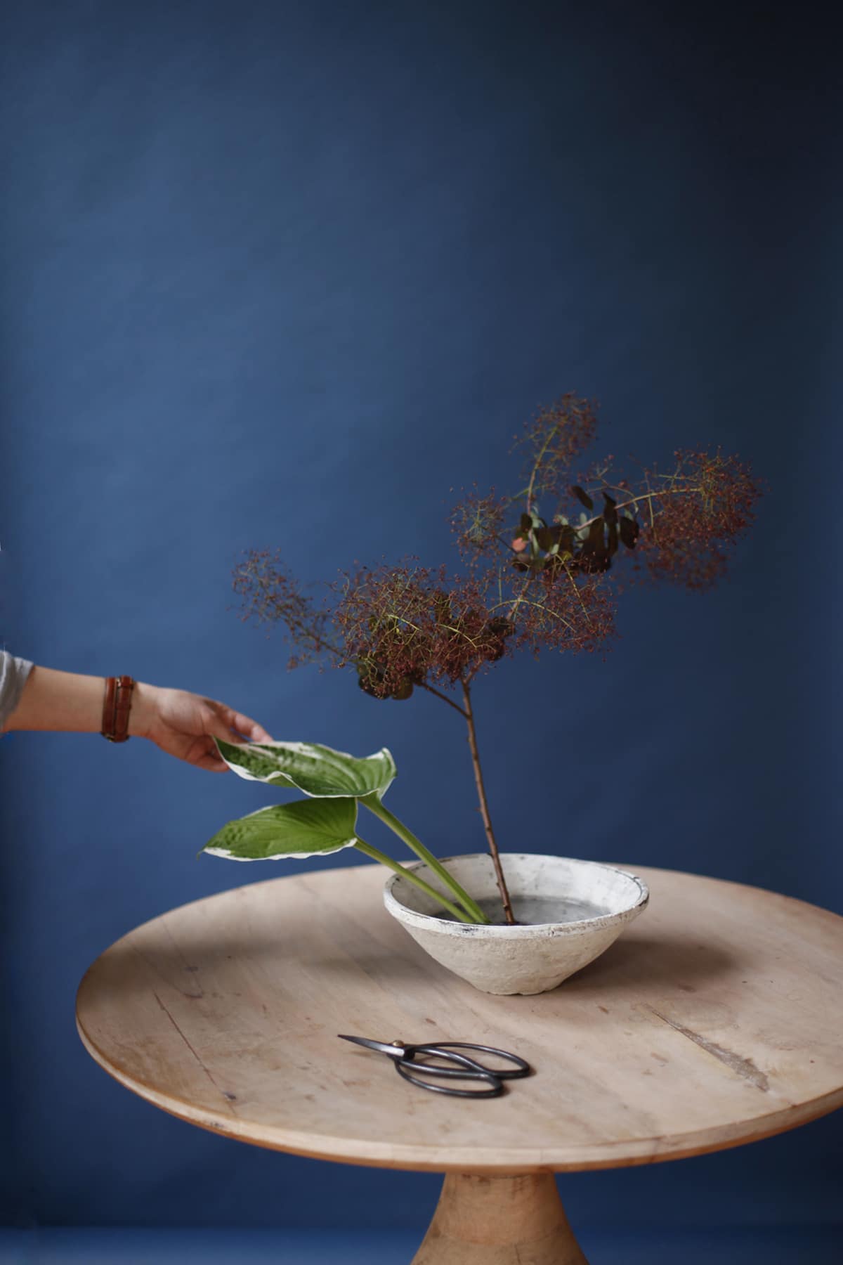 smokebush and hosta flowers | how to create an ikebana floral arrangement via coco kelley