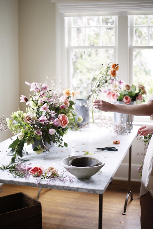 spring floral arrangement tutorial from cozbi jean and coco kelley - fill in the gaps