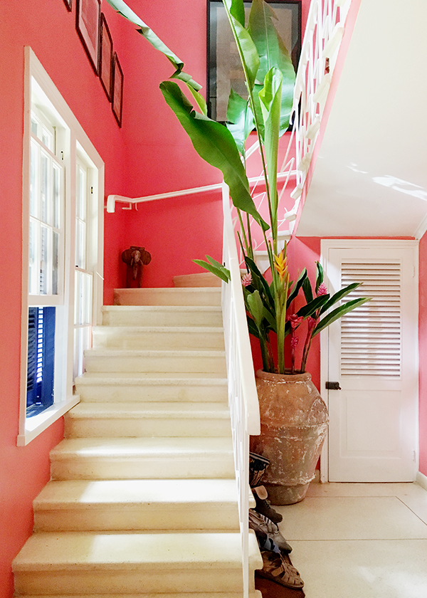 Sussex House Jamaica - coral walls in the entryway | travel diary via coco+kelley