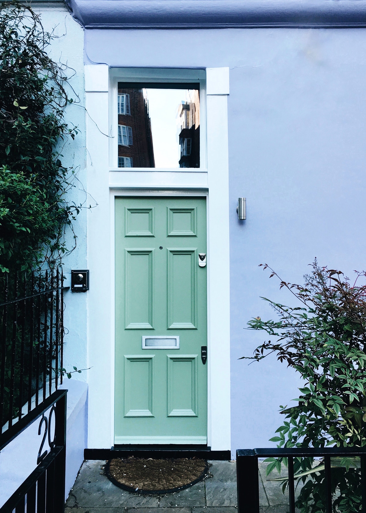 the cutest colorful houses of Notting Hill | coco kelley