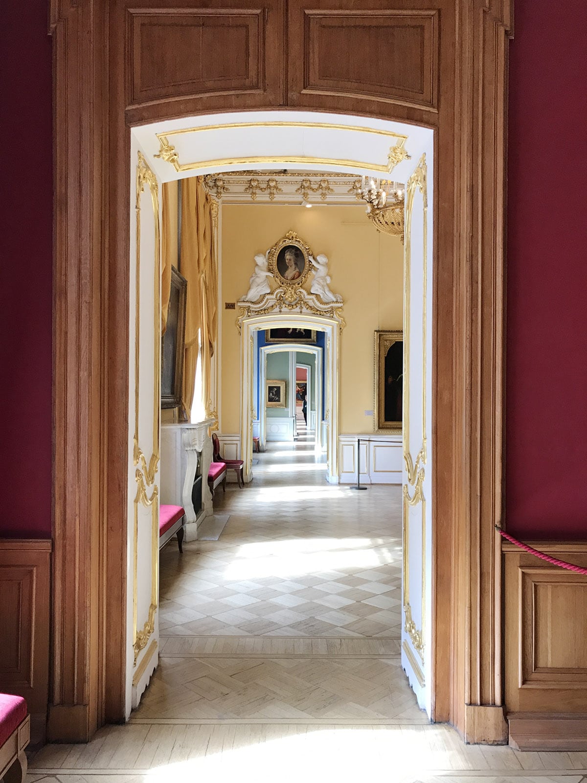 the halls of the hermitage museum in st. petersburg | coco kelley