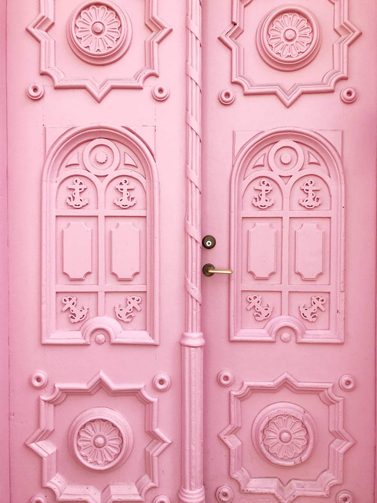 the most famous pink nautical door in tallinn, estonia | coco kelley