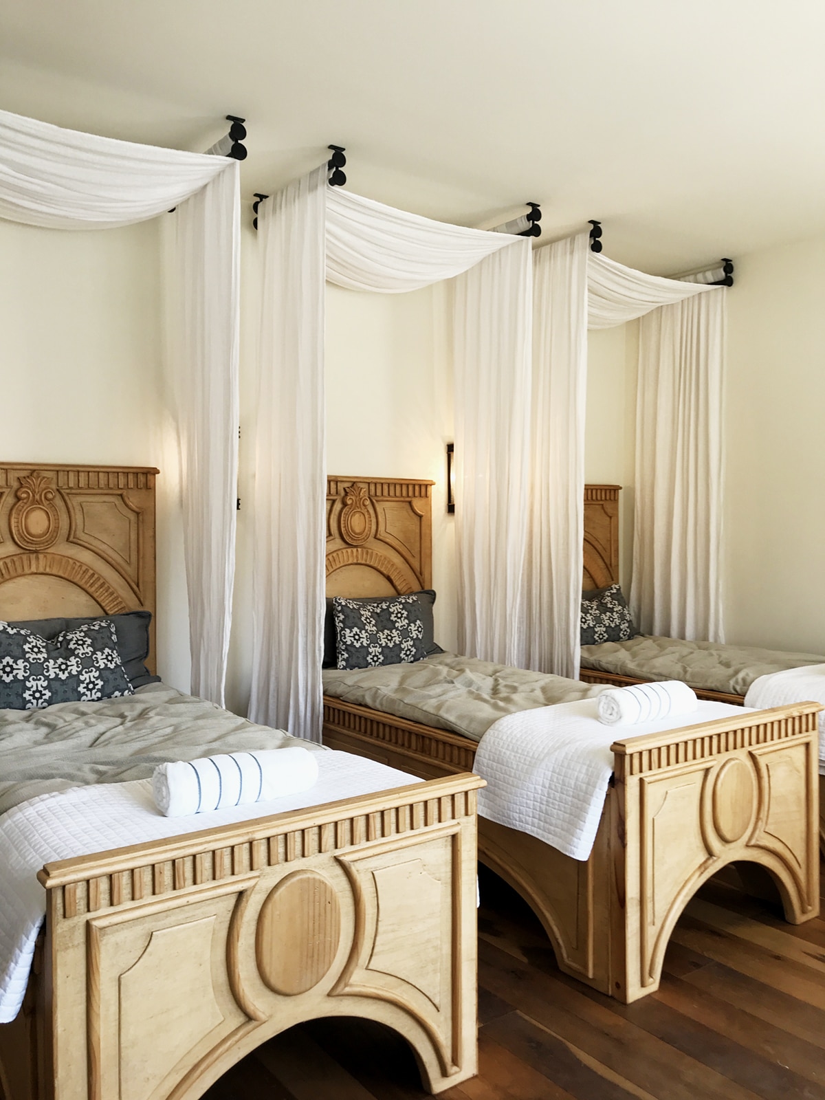the nap room at the posthotel in leavenworth WA | travel recap on cocokelley