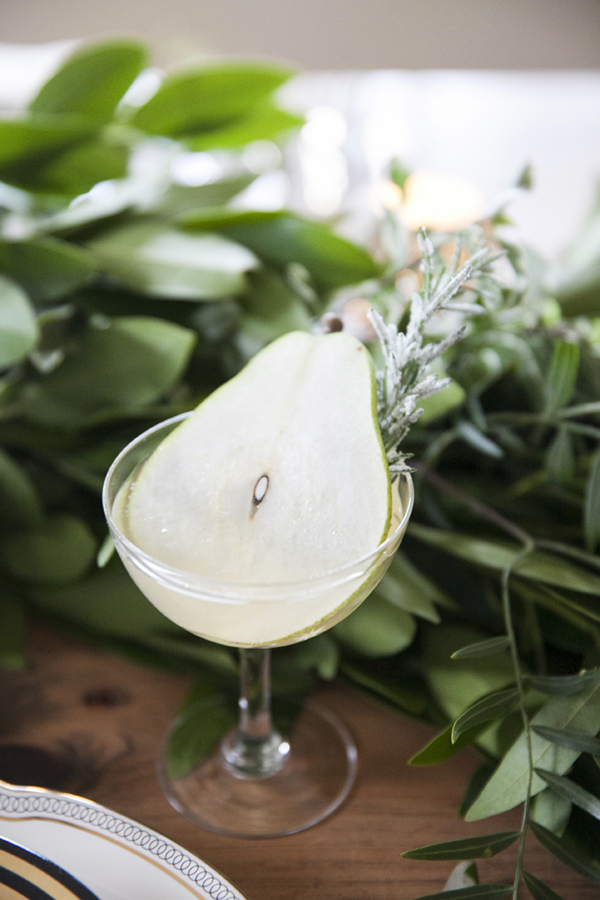 the pear tree holiday cocktail recipe with gin and kombucha | by coco kelley
