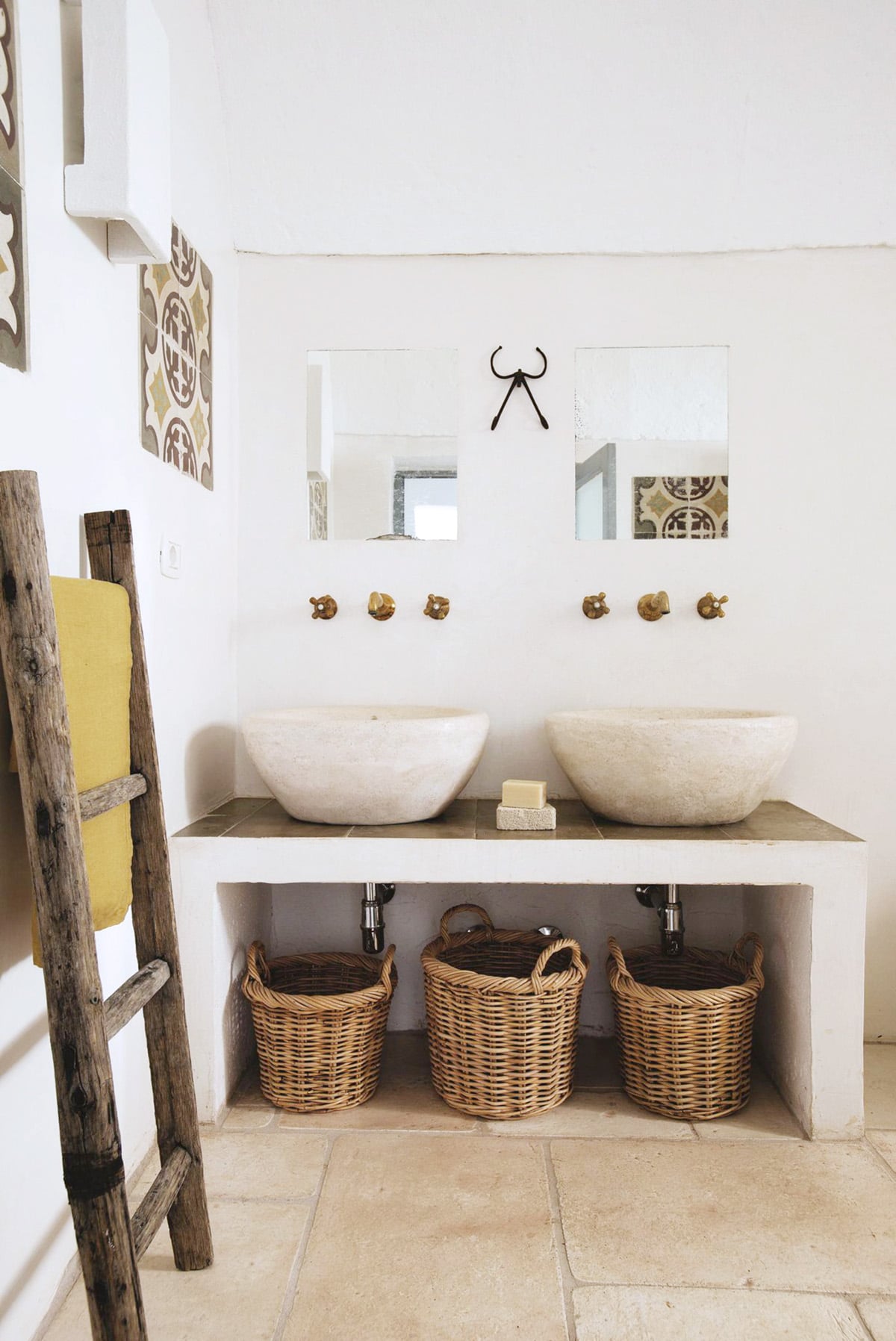 tour this whitewashed vacation home in Puglia that you can rent! | coco kelley