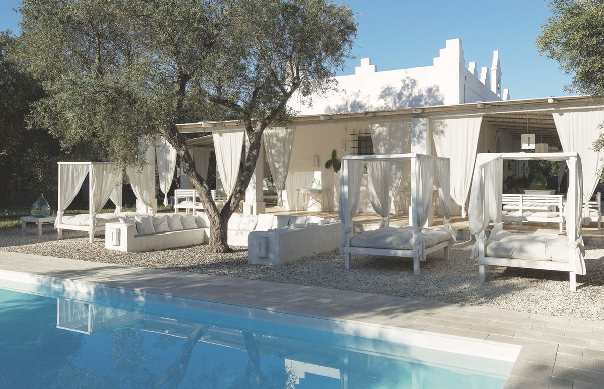 the pool and grounds at Masseria Scorcialupi in Puglia | tour on coco kelley